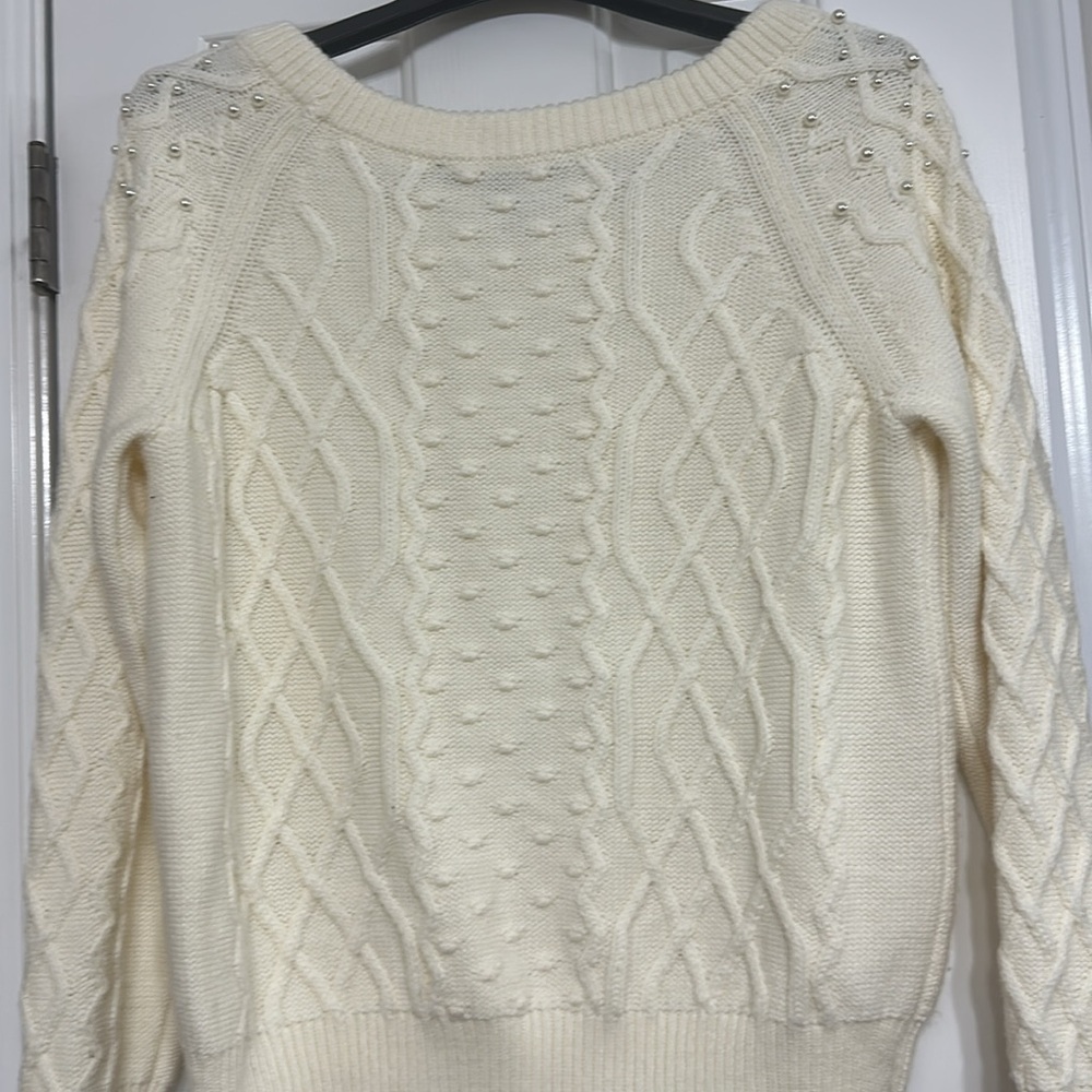 White House Black Market Cream Cable Knit Crew Neck Sweater - Picture 4 of 7